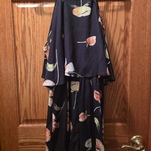 Amazon Women's Floral Shorts - Black and Orange